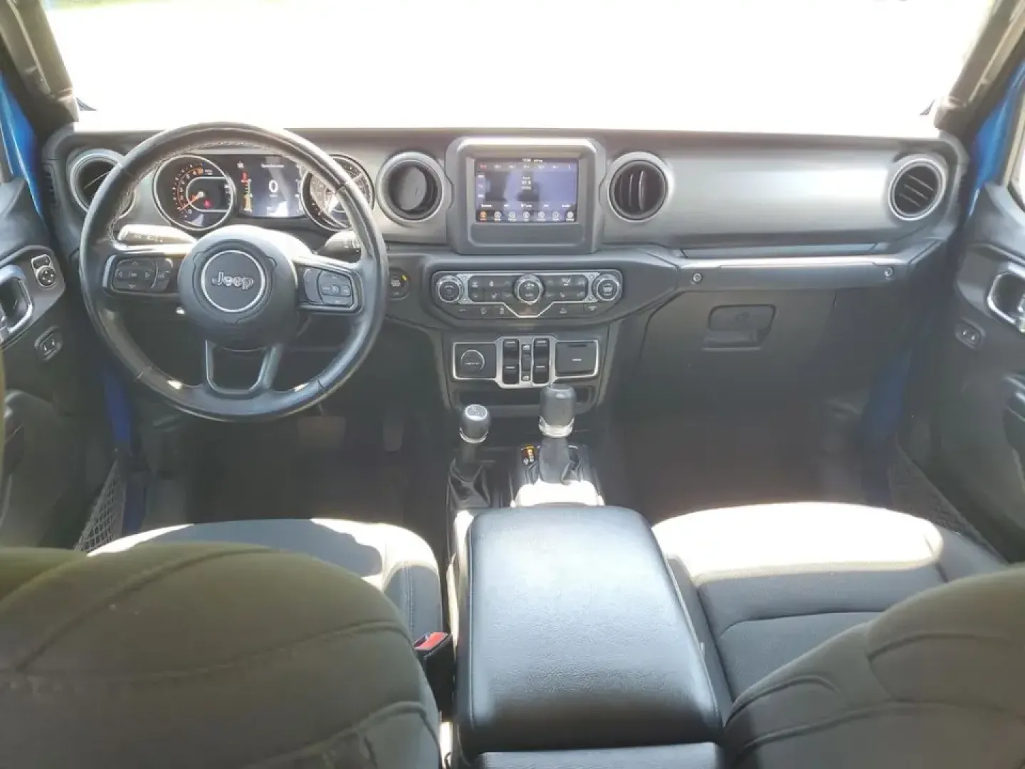 2021 Blue Pearl /Black Jeep Gladiator Sport (1C6HJTAG4ML) with an 3.6L V6 24V VVT engine, Automatic transmission, located at 6064 Gull Rd, Kalamazoo, MI, 49048, (269) 222-0088, 42.328388, -85.512924- Photo#16