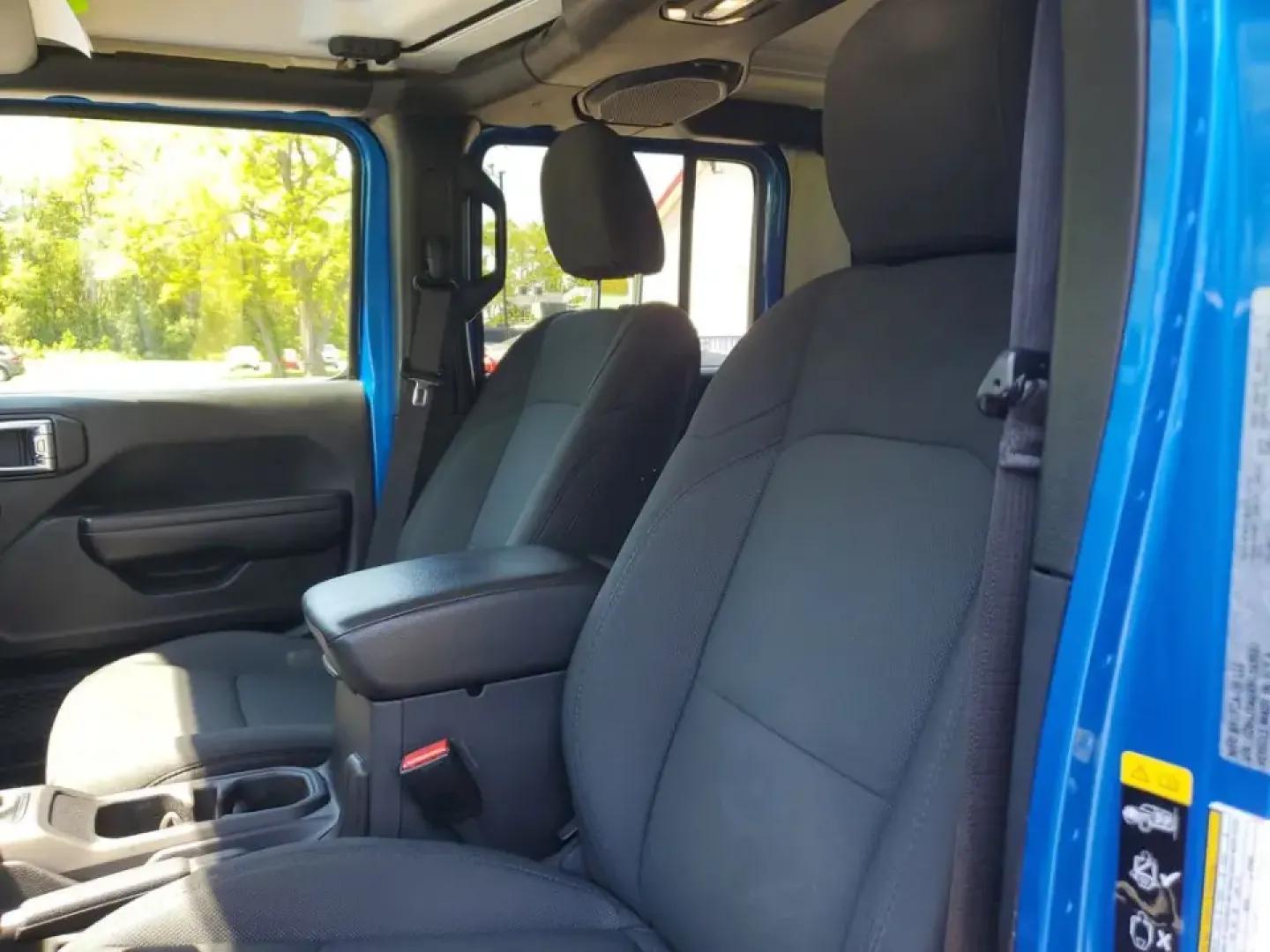 2021 Blue Pearl /Black Jeep Gladiator Sport (1C6HJTAG4ML) with an 3.6L V6 24V VVT engine, Automatic transmission, located at 6064 Gull Rd, Kalamazoo, MI, 49048, (269) 222-0088, 42.328388, -85.512924- Photo#22