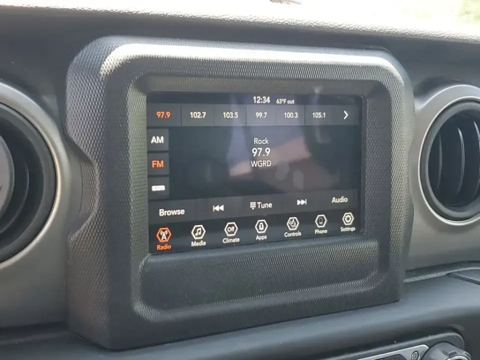 2021 Blue Pearl /Black Jeep Gladiator Sport (1C6HJTAG4ML) with an 3.6L V6 24V VVT engine, Automatic transmission, located at 6064 Gull Rd, Kalamazoo, MI, 49048, (269) 222-0088, 42.328388, -85.512924- Photo#46
