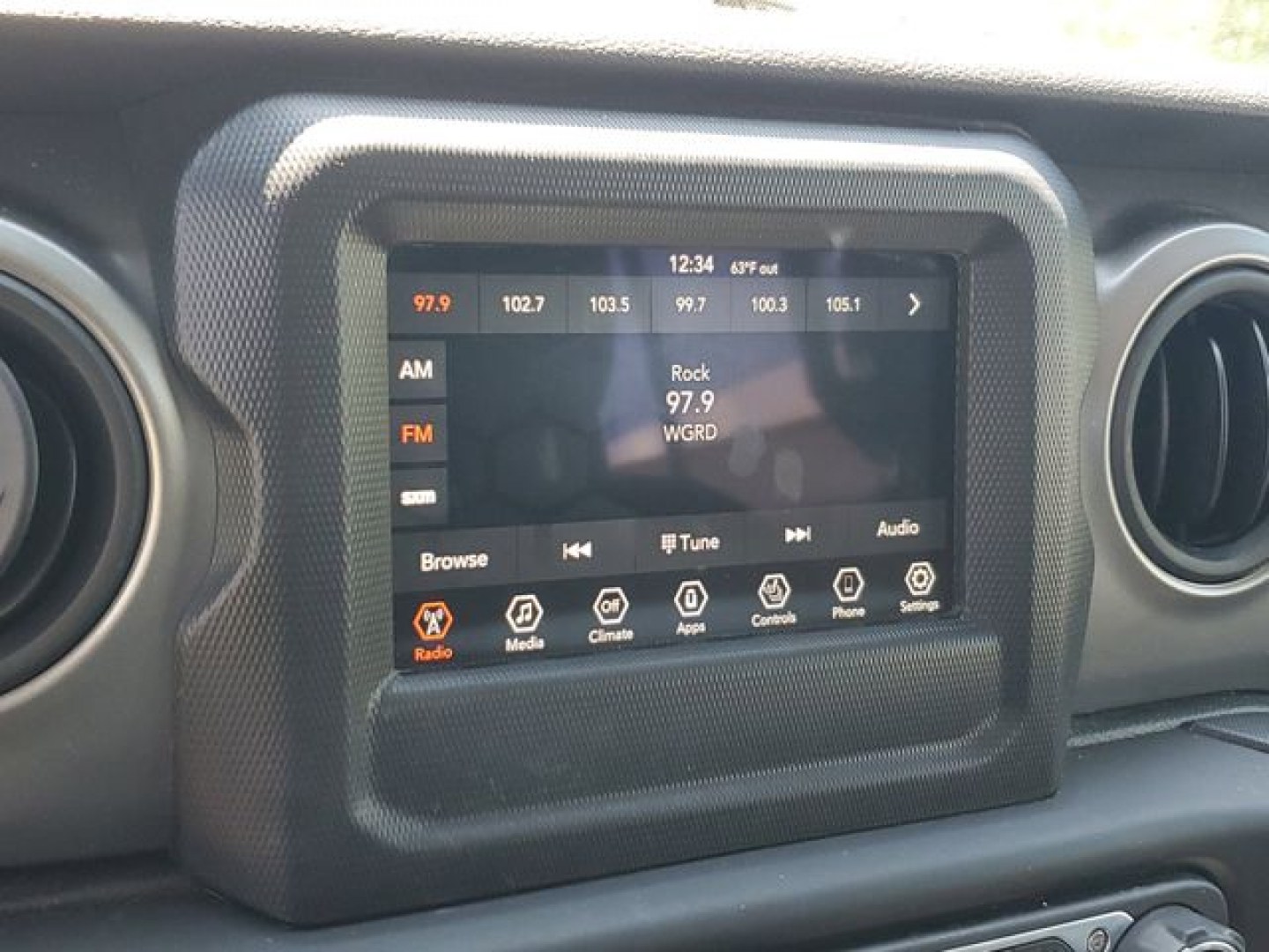 2021 Blue Pearl /Black Jeep Gladiator Sport (1C6HJTAG4ML) with an 3.6L V6 24V VVT engine, Automatic transmission, located at 6064 Gull Rd, Kalamazoo, MI, 49048, (269) 222-0088, 42.328388, -85.512924- Photo#41