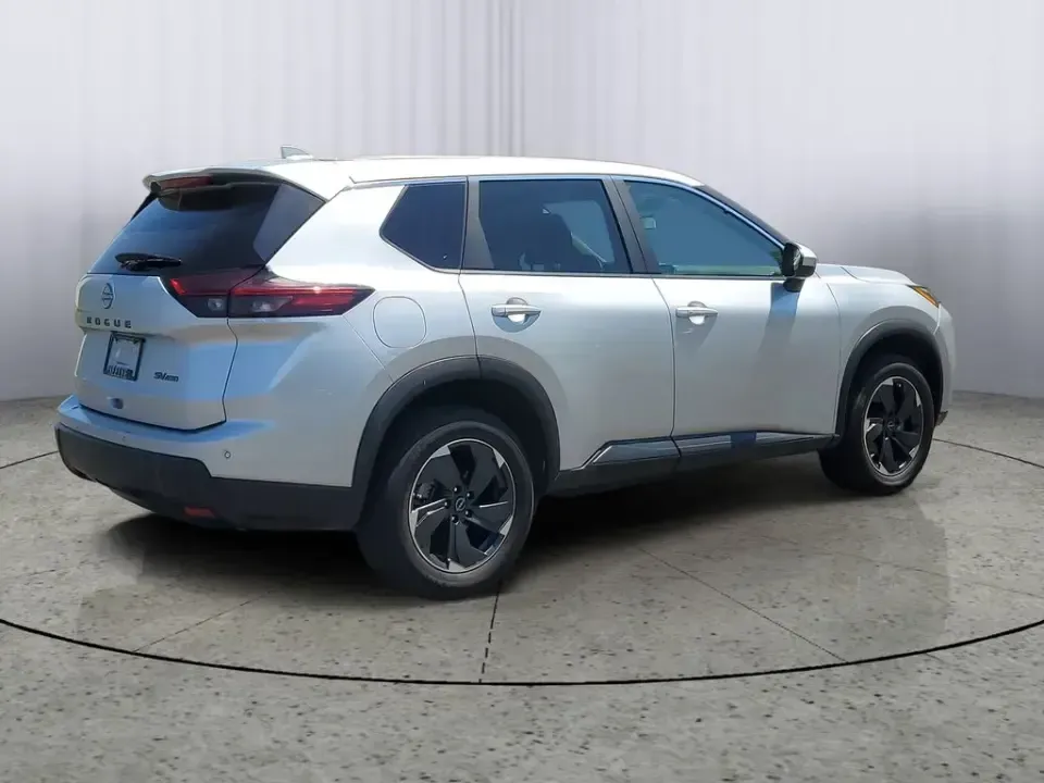 2024 /Charcoal Nissan Rogue SV (5N1BT3BB8RC) with an 3 Cyl, 1.5L engine, CVT transmission, located at 6064 Gull Rd, Kalamazoo, MI, 49048, (269) 222-0088, 42.328388, -85.512924 - For commuters who rack up miles on I-94, families shuttling between school, sports, and weekend errands, and road-trippers heading to Lake Michigan, this 2024 Nissan Rogue SV AWD is built to make everyday driving feel easy, comfortable, and confidently in control. Finished in Brilliant Silver Metall - Photo#3