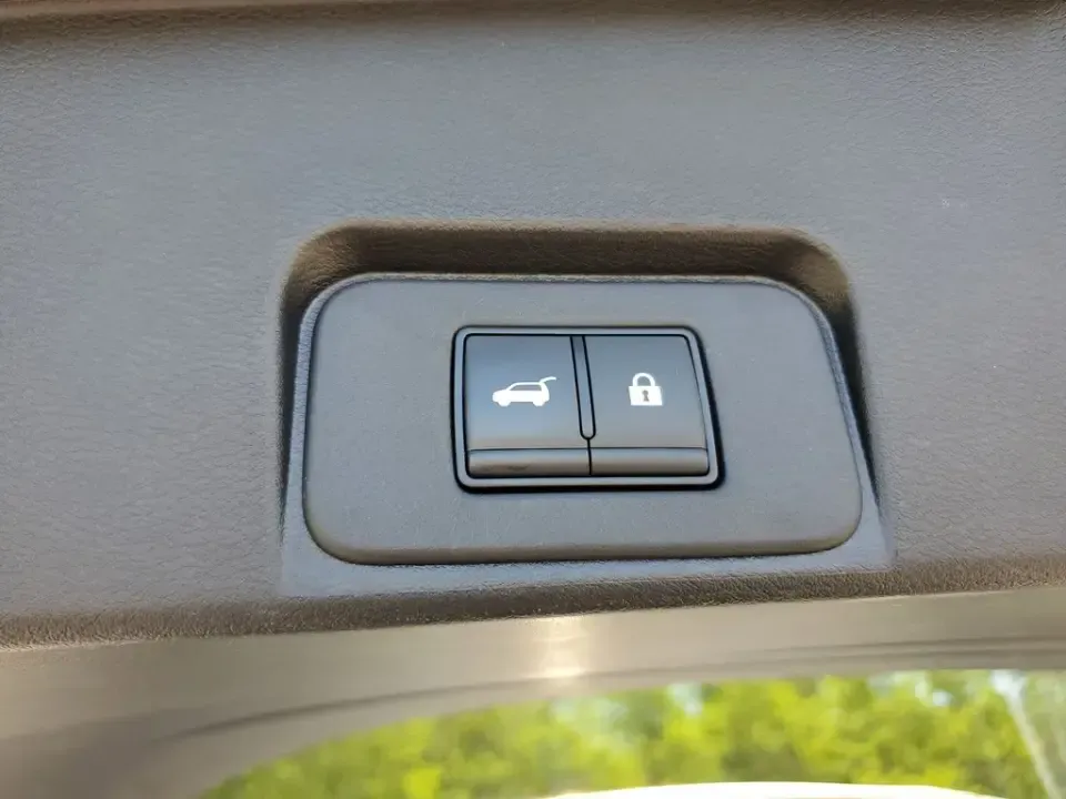 2024 /Charcoal Nissan Rogue SV (5N1BT3BB8RC) with an 3 Cyl, 1.5L engine, CVT transmission, located at 6064 Gull Rd, Kalamazoo, MI, 49048, (269) 222-0088, 42.328388, -85.512924 - For commuters who rack up miles on I-94, families shuttling between school, sports, and weekend errands, and road-trippers heading to Lake Michigan, this 2024 Nissan Rogue SV AWD is built to make everyday driving feel easy, comfortable, and confidently in control. Finished in Brilliant Silver Metall - Photo#8