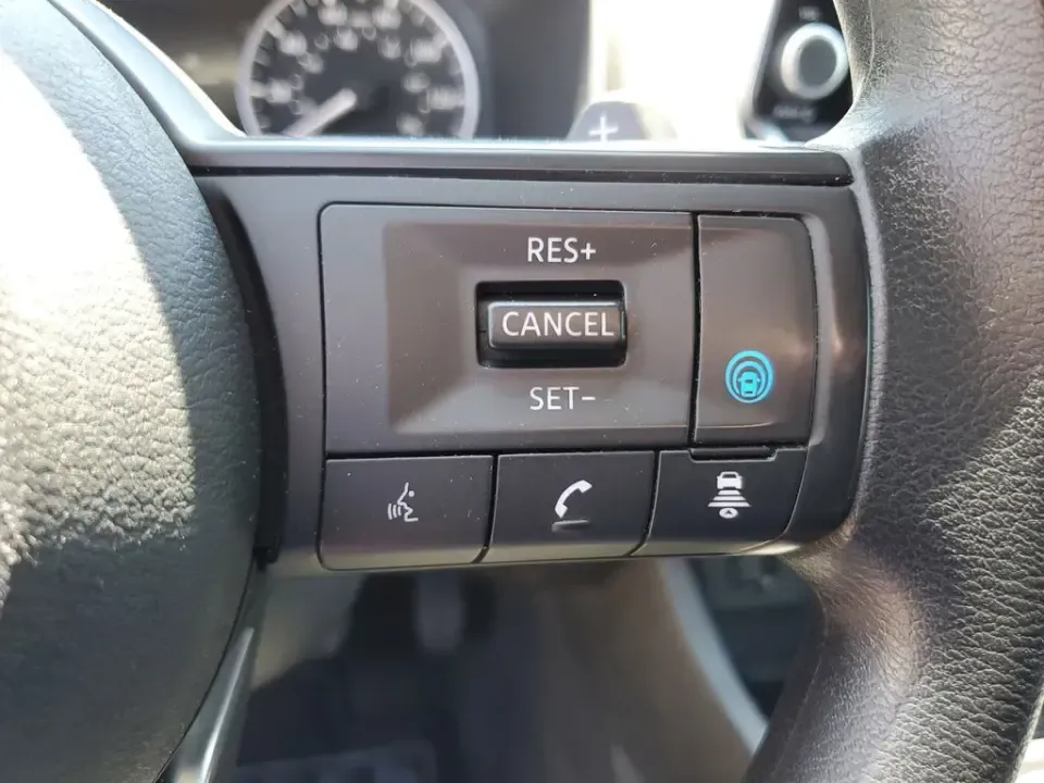 2024 /Charcoal Nissan Rogue SV (5N1BT3BB8RC) with an 3 Cyl, 1.5L engine, CVT transmission, located at 6064 Gull Rd, Kalamazoo, MI, 49048, (269) 222-0088, 42.328388, -85.512924 - For commuters who rack up miles on I-94, families shuttling between school, sports, and weekend errands, and road-trippers heading to Lake Michigan, this 2024 Nissan Rogue SV AWD is built to make everyday driving feel easy, comfortable, and confidently in control. Finished in Brilliant Silver Metall - Photo#20
