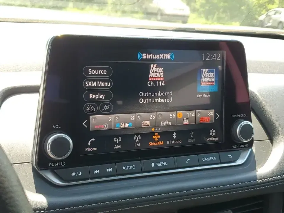 2024 /Charcoal Nissan Rogue SV (5N1BT3BB8RC) with an 3 Cyl, 1.5L engine, CVT transmission, located at 6064 Gull Rd, Kalamazoo, MI, 49048, (269) 222-0088, 42.328388, -85.512924 - For commuters who rack up miles on I-94, families shuttling between school, sports, and weekend errands, and road-trippers heading to Lake Michigan, this 2024 Nissan Rogue SV AWD is built to make everyday driving feel easy, comfortable, and confidently in control. Finished in Brilliant Silver Metall - Photo#22