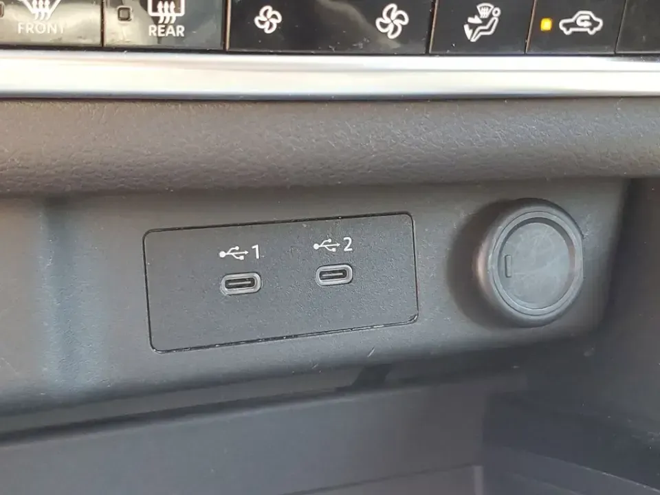2024 /Charcoal Nissan Rogue SV (5N1BT3BB8RC) with an 3 Cyl, 1.5L engine, CVT transmission, located at 6064 Gull Rd, Kalamazoo, MI, 49048, (269) 222-0088, 42.328388, -85.512924 - For commuters who rack up miles on I-94, families shuttling between school, sports, and weekend errands, and road-trippers heading to Lake Michigan, this 2024 Nissan Rogue SV AWD is built to make everyday driving feel easy, comfortable, and confidently in control. Finished in Brilliant Silver Metall - Photo#26