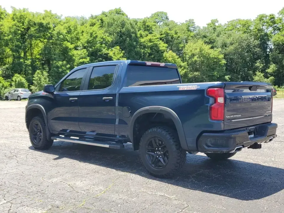2021 /Jet Black Chevrolet Silverado Custom Trail Boss (1GCPYCEF8MZ) with an V8, 5.3L engine, 6-speed automatic transmission, located at 6064 Gull Rd, Kalamazoo, MI, 49048, (269) 222-0088, 42.328388, -85.512924 - Weekend projects, lake days, and Michigan winters all ask something different from a truck-and the 2021 Chevrolet Silverado 1500 Custom Trail Boss is built for drivers who want one vehicle that can handle it all. Whether you're towing a camper up toward Gull Lake, hauling supplies for a home upgrade- Photo#4