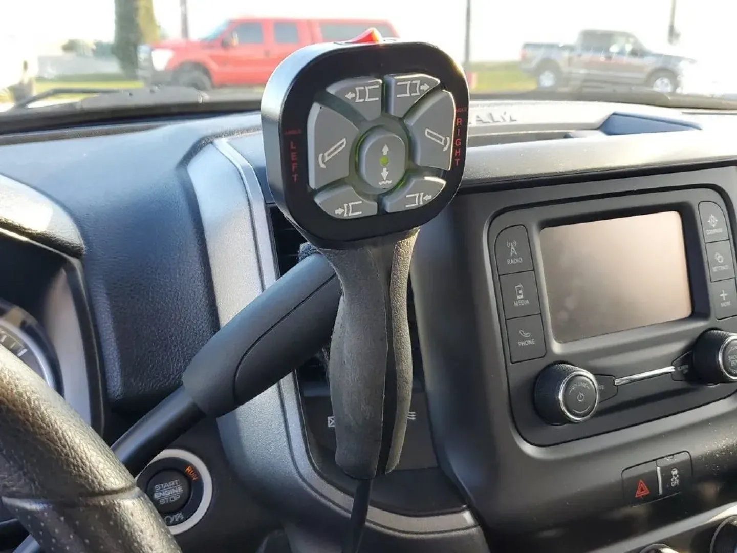 2020 Delmonico Red Pearlcoat /Black Ram 3500 Tradesman (3C63R3AL4LG) with an L6, 6.7L engine, 6-speed automatic transmission, located at 6064 Gull Rd, Kalamazoo, MI, 49048, (269) 222-0088, 42.328388, -85.512924 - **Unleash Your Adventure with the 2020 Ram 3500 Tradesman!** <br /> <br /> Are you ready to elevate your work and play with a powerhouse that blends rugged utility and modern comfort? Look no further than this stunning 2020 Ram 3500 Tradesman Regular Cab 4WD, available at AutoMaxx - Kalamazoo. With - Photo#6