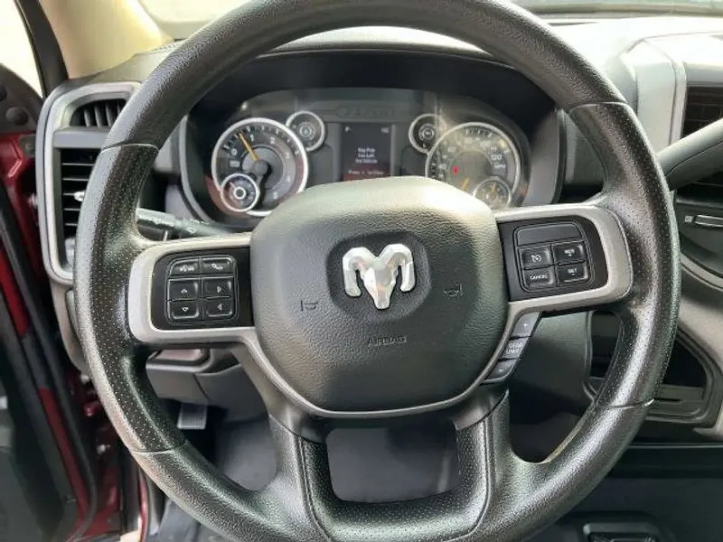 2020 Delmonico Red Pearlcoat /Black Ram 3500 Tradesman (3C63R3AL4LG) with an L6, 6.7L engine, 6-speed automatic transmission, located at 6064 Gull Rd, Kalamazoo, MI, 49048, (269) 222-0088, 42.328388, -85.512924 - **Unleash Your Adventure with the 2020 Ram 3500 Tradesman!** <br /> <br /> Are you ready to elevate your work and play with a powerhouse that blends rugged utility and modern comfort? Look no further than this stunning 2020 Ram 3500 Tradesman Regular Cab 4WD, available at AutoMaxx - Kalamazoo. With - Photo#20