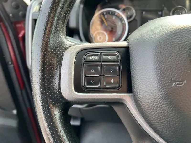 2020 Delmonico Red Pearlcoat /Black Ram 3500 Tradesman (3C63R3AL4LG) with an L6, 6.7L engine, 6-speed automatic transmission, located at 6064 Gull Rd, Kalamazoo, MI, 49048, (269) 222-0088, 42.328388, -85.512924 - **Unleash Your Adventure with the 2020 Ram 3500 Tradesman!** <br /> <br /> Are you ready to elevate your work and play with a powerhouse that blends rugged utility and modern comfort? Look no further than this stunning 2020 Ram 3500 Tradesman Regular Cab 4WD, available at AutoMaxx - Kalamazoo. With - Photo#21