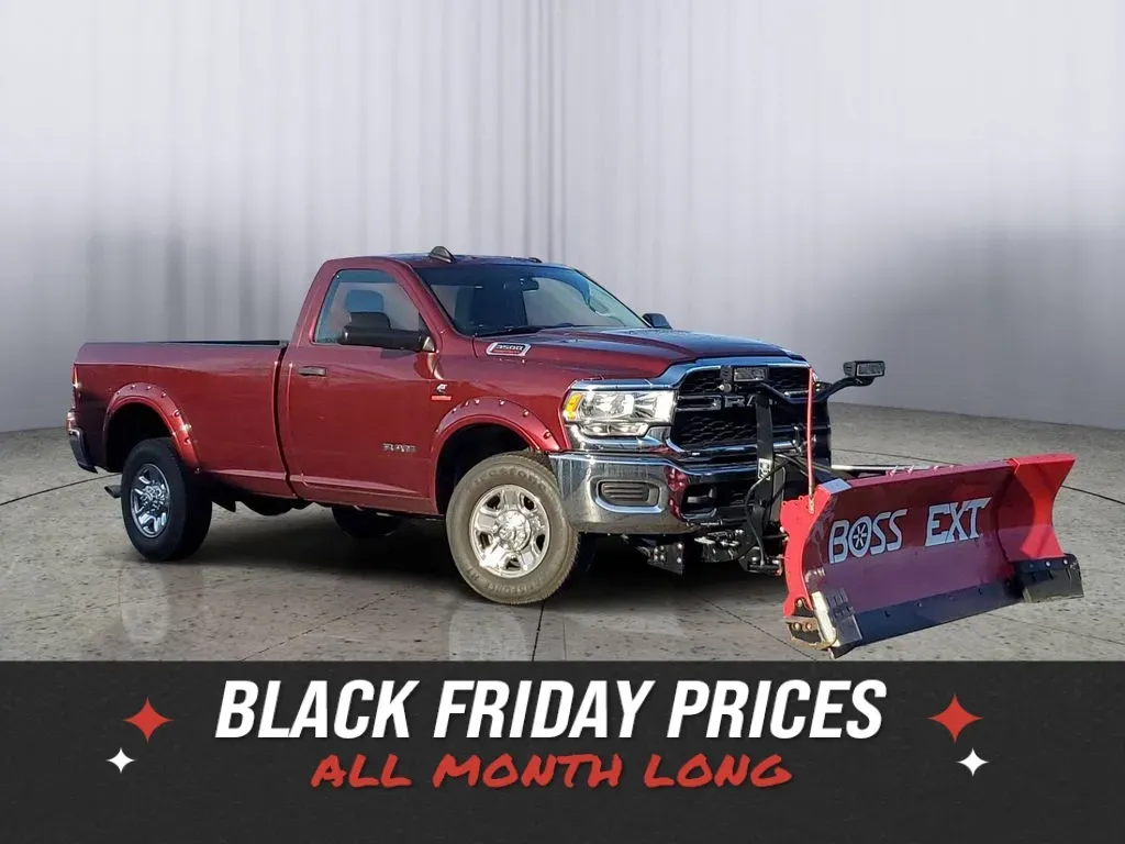 2020 Delmonico Red Pearlcoat /Black Ram 3500 Tradesman (3C63R3AL4LG) with an L6, 6.7L engine, 6-speed automatic transmission, located at 6064 Gull Rd, Kalamazoo, MI, 49048, (269) 222-0088, 42.328388, -85.512924 - **Unleash Your Adventure with the 2020 Ram 3500 Tradesman!** <br /> <br /> Are you ready to elevate your work and play with a powerhouse that blends rugged utility and modern comfort? Look no further than this stunning 2020 Ram 3500 Tradesman Regular Cab 4WD, available at AutoMaxx - Kalamazoo. With - Photo#0