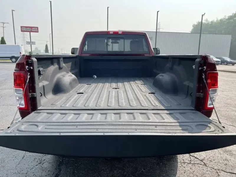 2020 Red /Black Ram 3500 Tradesman (3C63R3AL4LG) with an Cummins 6.7L I6 Turbodiesel engine, Automatic transmission, located at 6064 Gull Rd, Kalamazoo, MI, 49048, (269) 222-0088, 42.328388, -85.512924- Photo#41