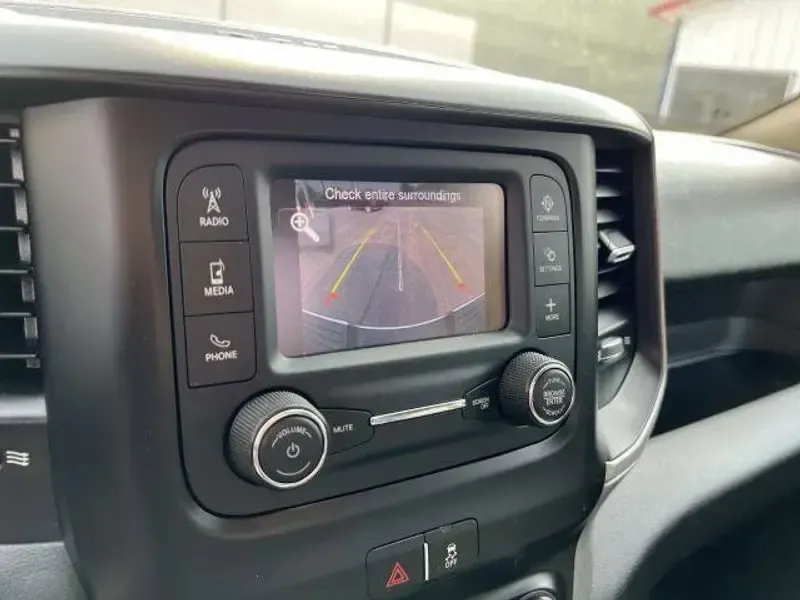 2020 Delmonico Red Pearlcoat /Black Ram 3500 Tradesman (3C63R3AL4LG) with an L6, 6.7L engine, 6-speed automatic transmission, located at 6064 Gull Rd, Kalamazoo, MI, 49048, (269) 222-0088, 42.328388, -85.512924 - **Unleash Your Adventure with the 2020 Ram 3500 Tradesman!** <br /> <br /> Are you ready to elevate your work and play with a powerhouse that blends rugged utility and modern comfort? Look no further than this stunning 2020 Ram 3500 Tradesman Regular Cab 4WD, available at AutoMaxx - Kalamazoo. With - Photo#25