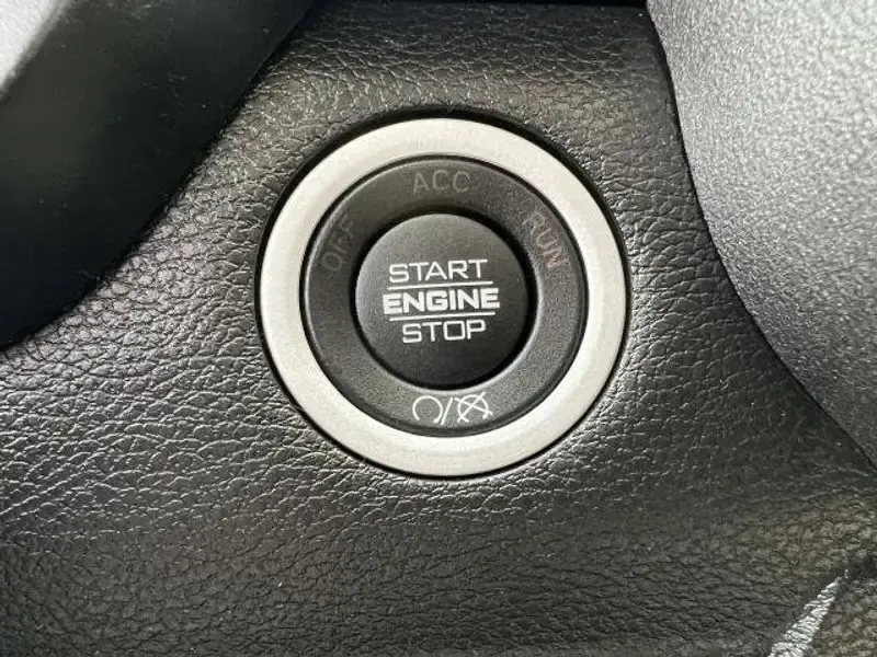 2020 Delmonico Red Pearlcoat /Black Ram 3500 Tradesman (3C63R3AL4LG) with an L6, 6.7L engine, 6-speed automatic transmission, located at 6064 Gull Rd, Kalamazoo, MI, 49048, (269) 222-0088, 42.328388, -85.512924 - **Unleash Your Adventure with the 2020 Ram 3500 Tradesman!** <br /> <br /> Are you ready to elevate your work and play with a powerhouse that blends rugged utility and modern comfort? Look no further than this stunning 2020 Ram 3500 Tradesman Regular Cab 4WD, available at AutoMaxx - Kalamazoo. With - Photo#30