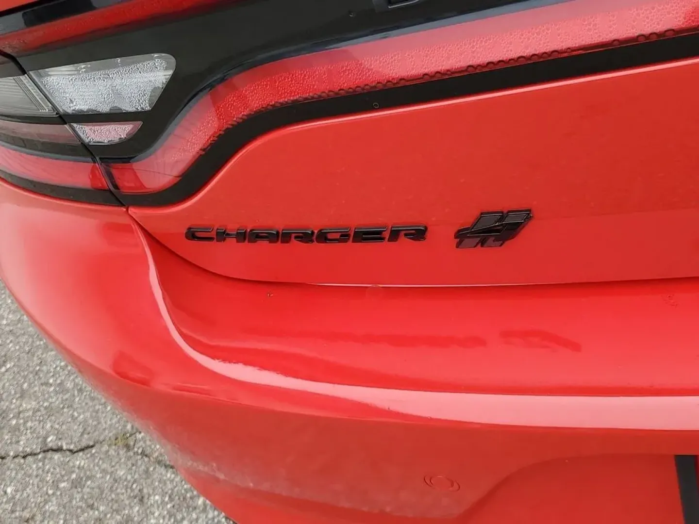 2020 Torred Clearcoat /Black Dodge Charger SXT (2C3CDXJG7LH) with an V6, 3.6L engine, 8-speed automatic transmission, located at 6064 Gull Rd, Kalamazoo, MI, 49048, (269) 222-0088, 42.328388, -85.512924 - <b>Summary</b><br>Aftermarket sport exhaust<br><br><b>Vehicle Details</b><br>Aftermarket sport exhaust. Looking for a dynamic blend of performance and comfort? Check out this 2020 Dodge Charger SXT, equipped with All-Wheel Drive and a powerful V6, 3.6L engine. This standout sedan balances thrilling - Photo#27